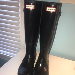 Size 9 Black Hunter Boots